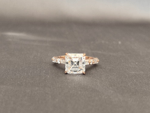 f9e37cbbcef174726966e1e967241c51 Asscher Cut Lab Diamond Half Paved Ring | Mixed Cuts | 18K Gold | Architectural Elegance - Image 1