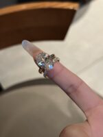 10-Carat Lab-Grown Oval Diamond Ring: E Color, VVS2 Clarity in 18K Gold - Image 3