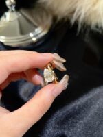 2-Carat Lab-Grown Pear Diamond Ring: E Color, VVS2 Clarity in 14K Gold - Image 3