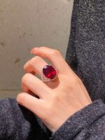 17.8ct Cultured Rubellite Cocktail Ring: Oval-Cut Showstopping Statement Piece - Image 3