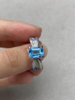 1.45-Carat Natural Aquamarine Ring: VS1 Clarity in 18K Gold - Image 3