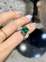3.87-Carat Lab-Grown Emerald Ring: Emerald Cut VS1 Clarity in 14K White Gold - Image 4