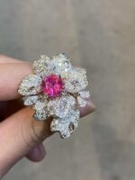 2.44-Carat Cushion-Cut Mahenge Spinel Ring: VS1 Clarity in 14K Gold - Image 3