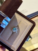 1.22-Carat Paraiba Tourmaline Ring: VVS2 Clarity in 14K White Gold - Image 4