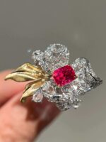 1.09ct Natural Jedi Spinel Two-Tone Gold 3D Diamond Ring